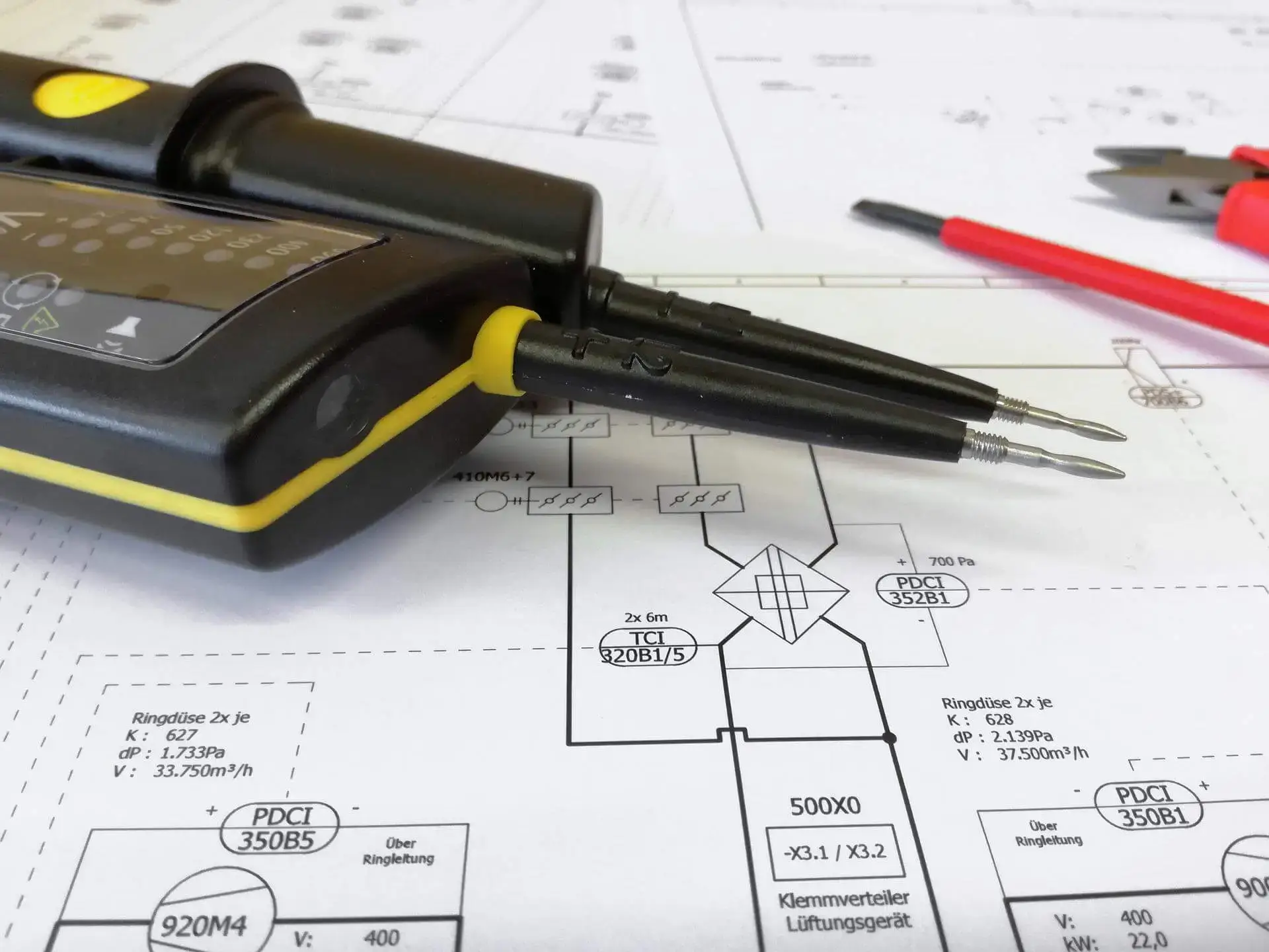 Get your EICR certificate Croydon in Croydon